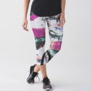Lululemon Run Inspire Crop II Pigment Wave Multicolor Black Leggings Pant Size 6